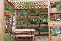 Stunning Small Patio Garden Decorating Ideas 04