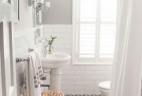 Elegant Bathroom Makeovers Ideas For Small Space 06