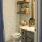 Elegant Bathroom Makeovers Ideas For Small Space 39