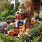 Incredible Autumn Decorating Ideas For Backyard 12