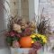Incredible Autumn Decorating Ideas For Backyard 17