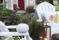 Incredible Autumn Decorating Ideas For Backyard 45