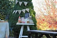 Incredible Autumn Decorating Ideas For Backyard 47