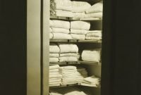 Luxury Towel Storage Ideas For Bathroom 49