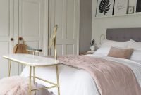 Striking Bed Design Ideas For Bedroom 23
