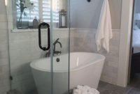 Unusual Small Bathroom Design Ideas 31