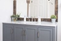 Cozy Small Bathroom Ideas With Wooden Decor 47