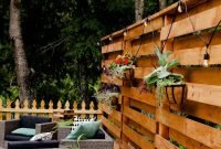 Cute Garden Fences Walls Ideas 41