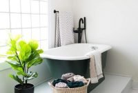 Elegant Bathtub Design Ideas 46