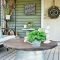 Fascinating Farmhouse Porch Decor Ideas 05