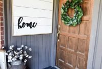 Fascinating Farmhouse Porch Decor Ideas 10