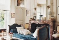 Impressive French Style Living Room Designs Ideas 30