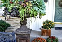 Incredible Autumn Decorating Ideas For Backyard 07