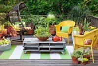 Incredible Autumn Decorating Ideas For Backyard 29