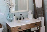 Popular Farmhouse Small Bathroom Decorating Ideas 15
