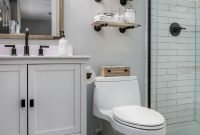 Popular Farmhouse Small Bathroom Decorating Ideas 37