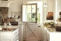 Popular Small Farmhouse Design Ideas To Style Up Your Home 12