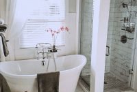 Awesome Bathroom Shower Ideas For Tiny House 15