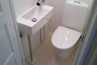 Awesome Bathroom Shower Ideas For Tiny House 39