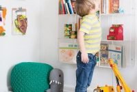 Cozy Bookcase Ideas For Kids Room 14
