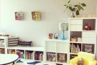 Cozy Bookcase Ideas For Kids Room 30