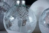 Best Home Decoration Ideas With Snowflakes And Baubles 01