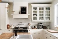 Enchanting Farmhouse Kitchen Decor Ideas To Try Nowaday 48