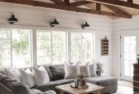 Fancy Farmhouse Living Room Decor Ideas To Try 34