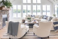 Fancy Farmhouse Living Room Decor Ideas To Try 39