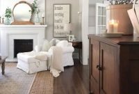 Fancy Farmhouse Living Room Decor Ideas To Try 44