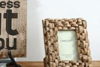 Fascinating Wood Photo Frame Ideas For Antique Home 50