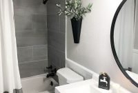 Splendid Small Bathroom Remodel Ideas For You 41