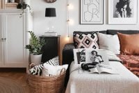 Stylish Spring Home Décor Ideas You Will Definitely Want To Save 39