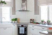 Unusual White Kitchen Design Ideas To Try 42
