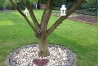 Adorable Flower Beds Ideas Around Trees To Beautify Your Yard 33