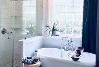 Chic Farmhouse Bathroom Desgn Ideas With Shower 29