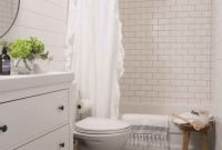 Chic Farmhouse Bathroom Desgn Ideas With Shower 43
