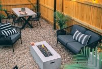 Classy Backyard Makeovers Ideas On A Budget To Try 34