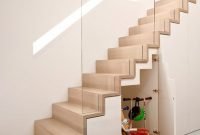 Gorgeous Wooden Staircase Design Ideas For Branching Out 37