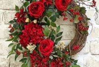 Newest Front Door Wreath Decor Ideas For Summer 32
