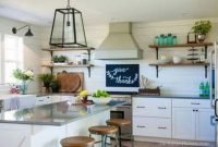 Trendy Fixer Upper Farmhouse Kitchen Design Ideas 40