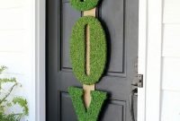 Adorable Front Door Christmas Decoration Ideas That Trend This Year 08