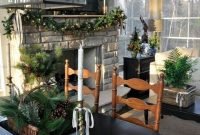Awesome Christmas Farmhouse Porch Décor Ideas 19