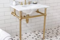 Wonderful Single Vanity Bathroom Design Ideas To Try 02