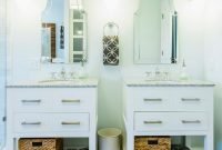 Wonderful Single Vanity Bathroom Design Ideas To Try 09