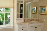 Wonderful Single Vanity Bathroom Design Ideas To Try 13