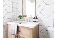 Wonderful Single Vanity Bathroom Design Ideas To Try 29