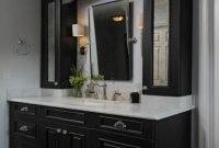 Wonderful Single Vanity Bathroom Design Ideas To Try 32