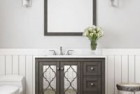 Wonderful Single Vanity Bathroom Design Ideas To Try 40